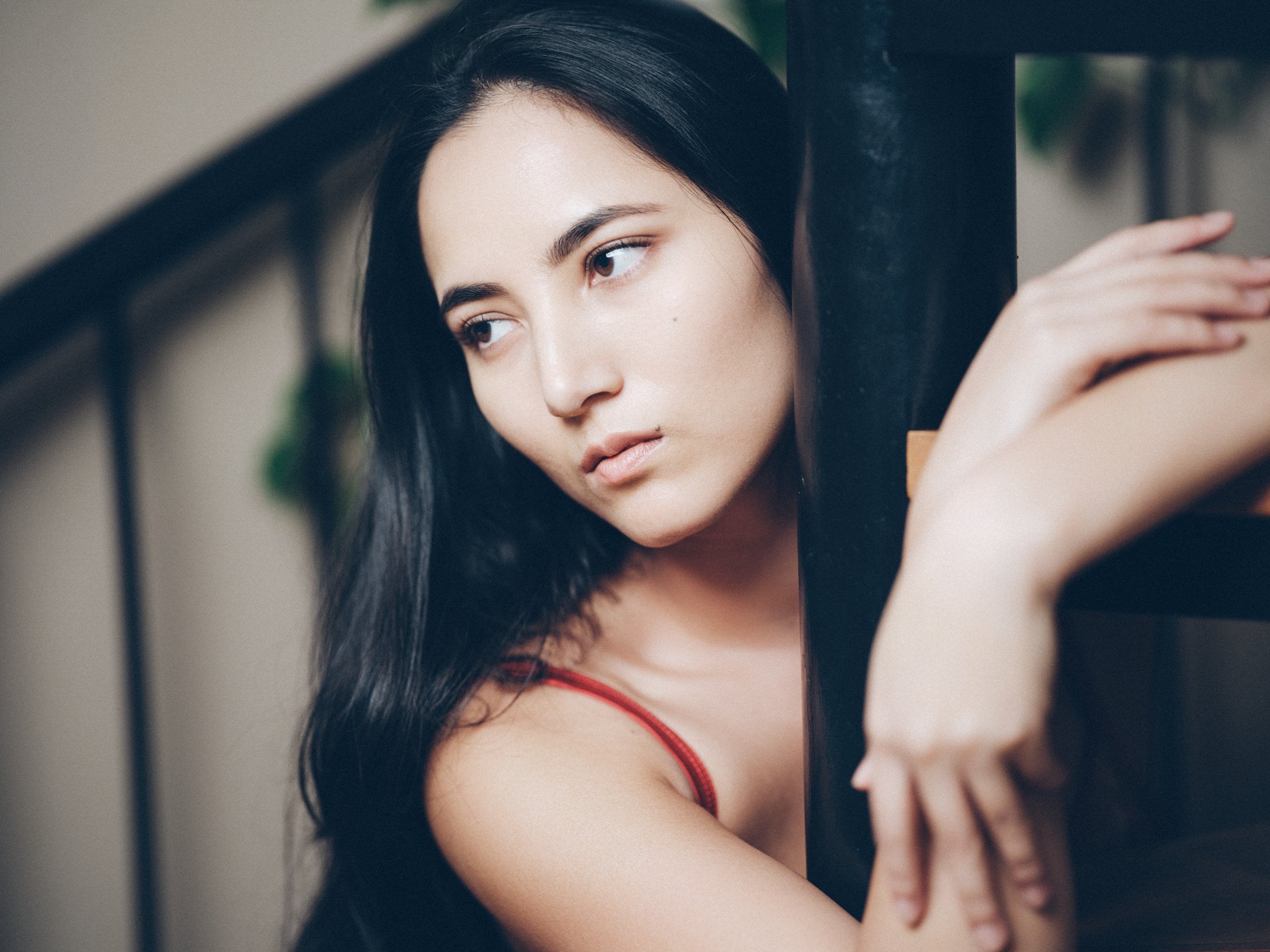Seraphina editorial portrait in color
